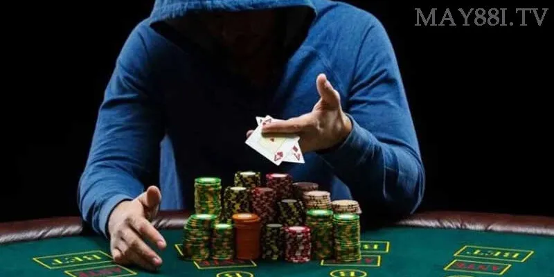 Hướng dẫn cơ bản cách chơi bài poker tại may88